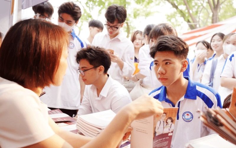 một số lưu ý khi chọn trường cho con