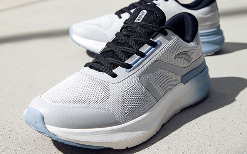 các thương hiệu giày nội địa trung